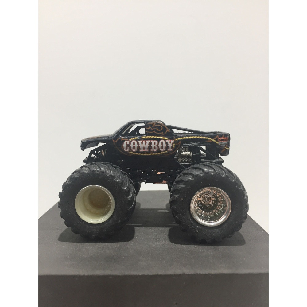 Hot Wheels Monster Jam Monster Truck Cow Boy. In Great Condition. 1:64